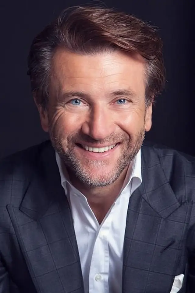 Фото  (Robert Herjavec)