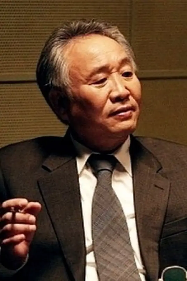 Фото Ли Чон Гу (Lee Jong-goo)