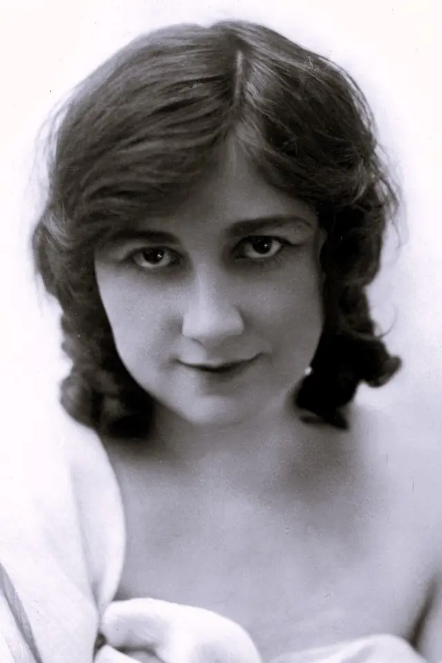 Фото Мэри Фуллер (Mary Fuller)