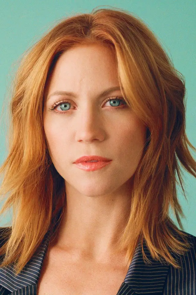 Фото Бриттани Сноу (Brittany Snow)