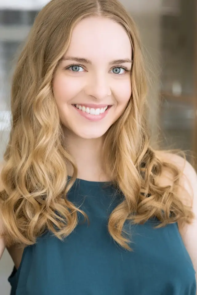 Фото Дарси Роуз Бирнс (Darcy Rose Byrnes)
