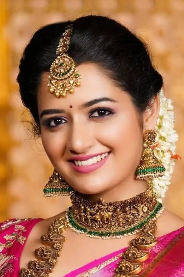 Фото Асика Ранганатх (Ashika Ranganath)