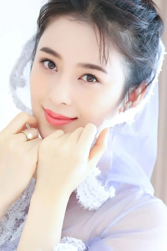 Фото Чжао Ин Цзы (Zhao Yingzi)