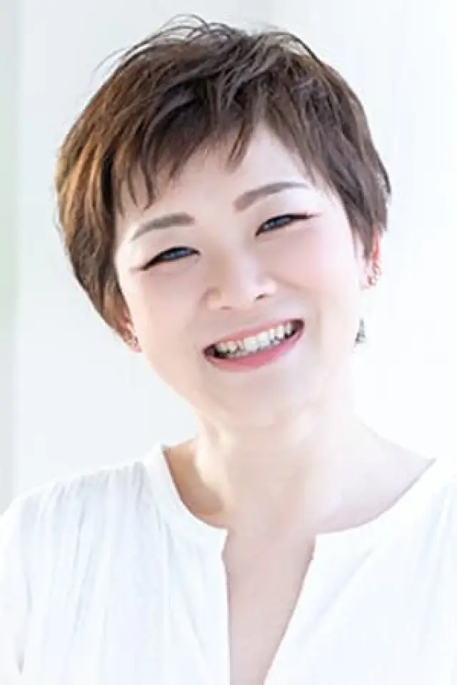 Фото Хитоми Сёгава (Hitomi Shogawa)