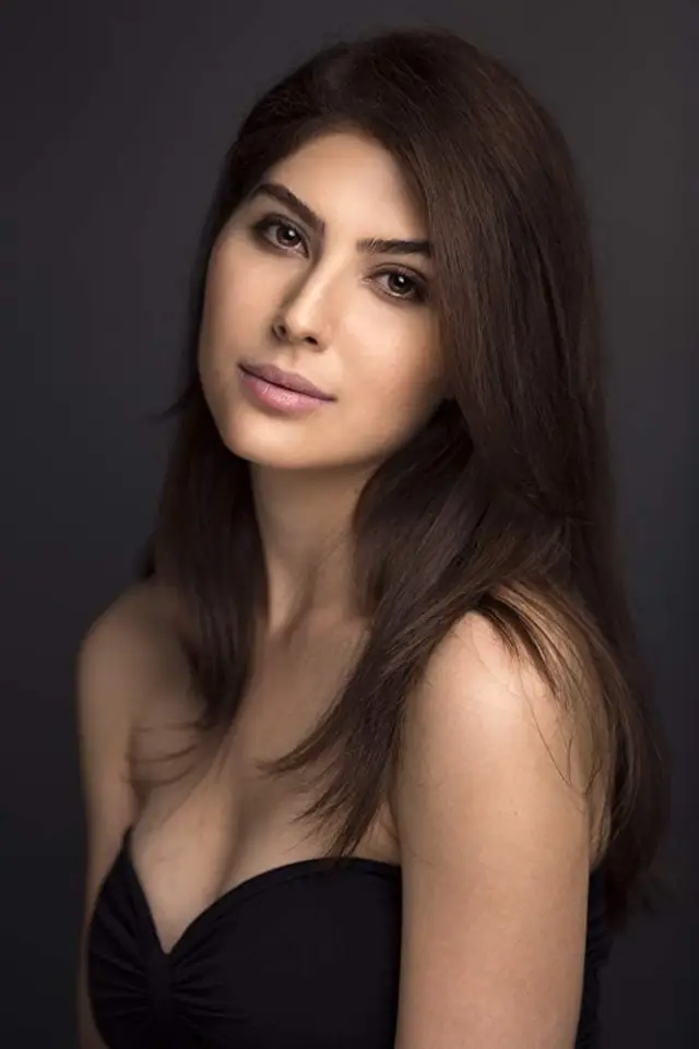 Фото Эльнааз Норузи (Elnaaz Norouzi)