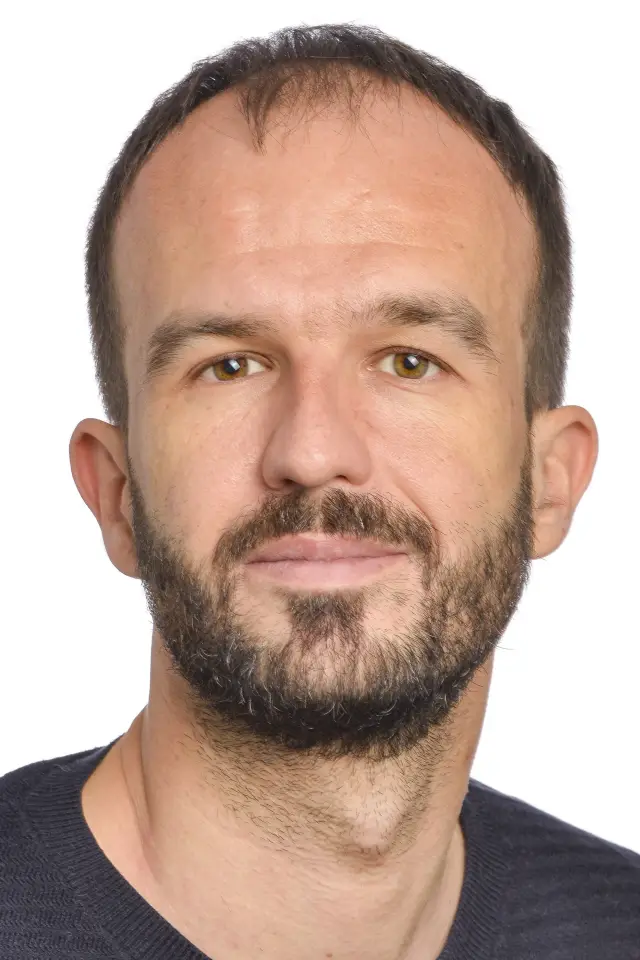 Фото  (Manuel Bompard)