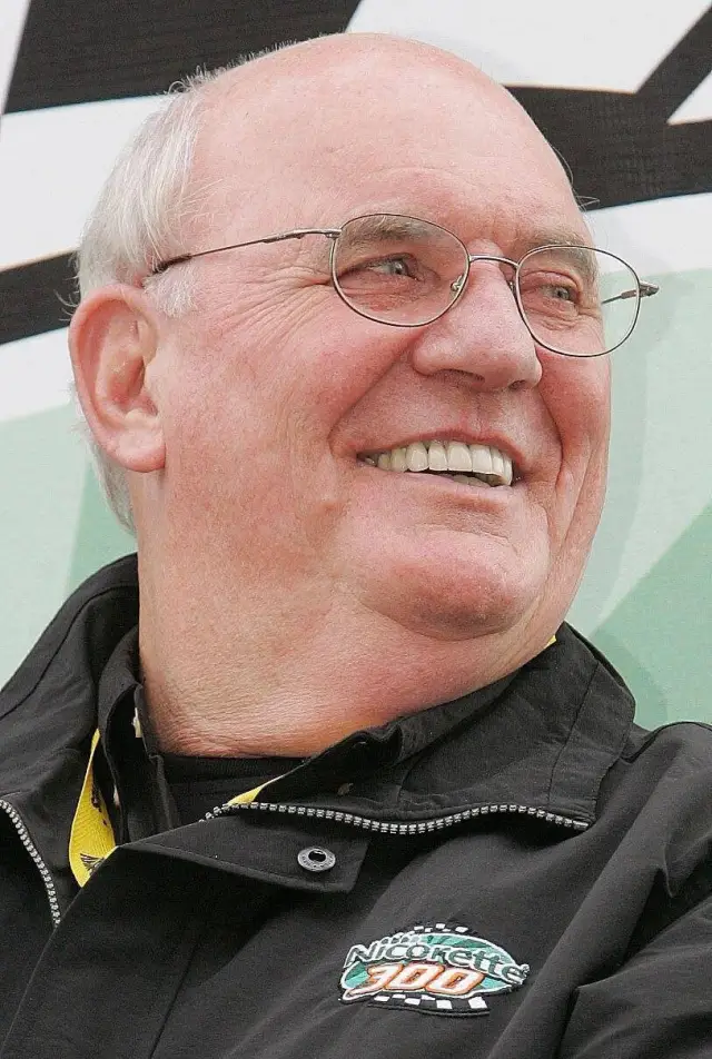 Фото  (Benny Parsons)