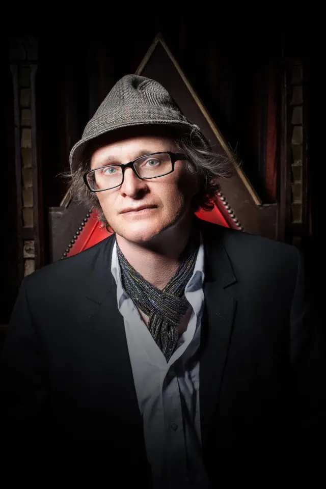 Фото Саймон Маннери (Simon Munnery)