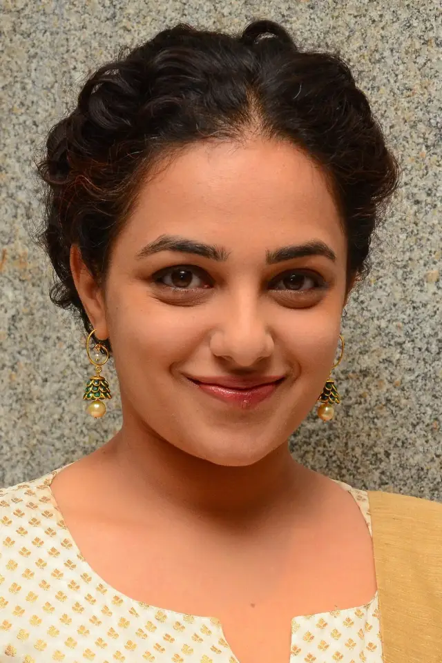 Фото Нитья Менена (Nithya Menen)