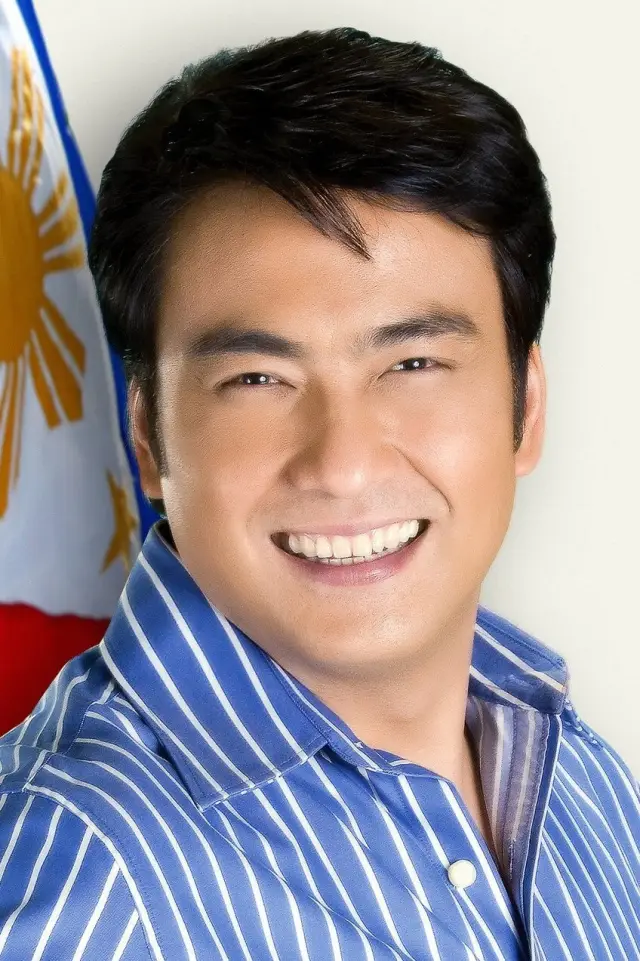 Фото  (Ramon 'Bong' Revilla Jr.)