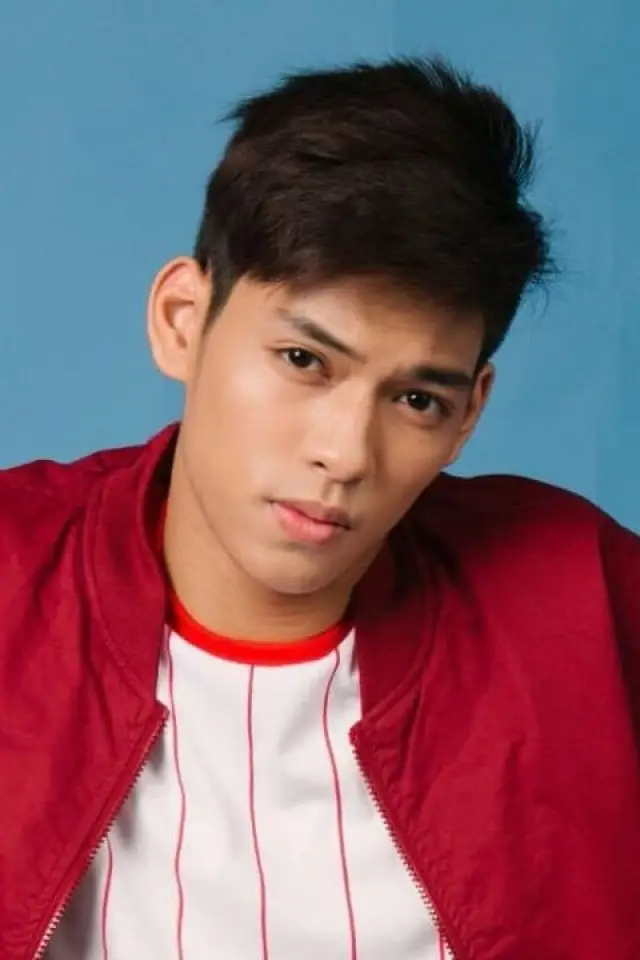 Фото  (Ricci Rivero)
