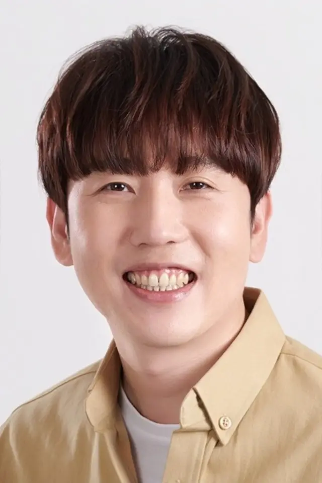 Фото  (Nam Chang-hee)