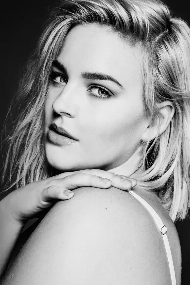 Фото Анна Мария (Anne-Marie)