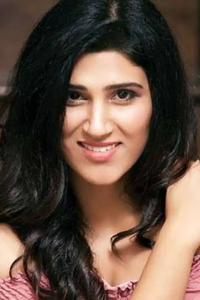 Фото  (Shashaa Tirupati)