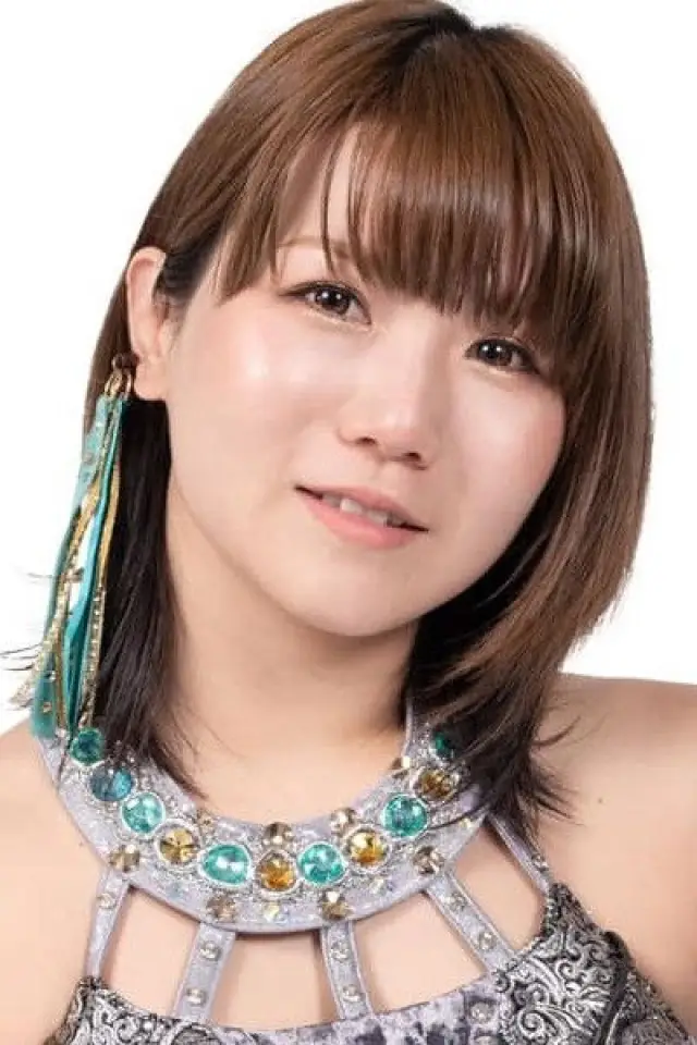 Фото Юка Сакадзаки (Yuka Sakazaki)
