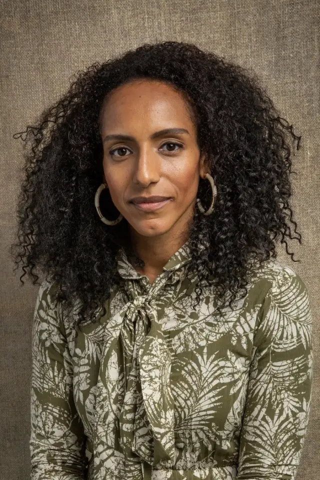 Фото  (Afua Hirsch)