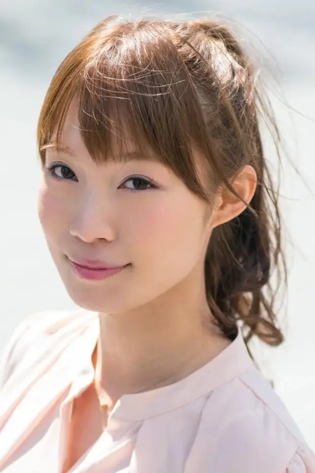 Фото Аяка Шимидзу (Ayaka Shimizu)