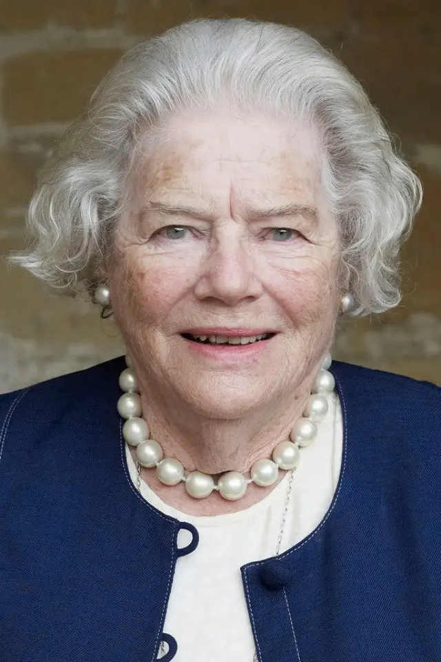 Фото  (Mary Soames)