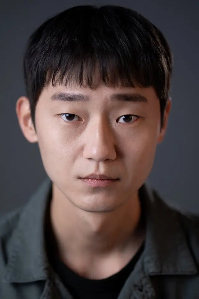 Фото  (Ha Jin-chul)