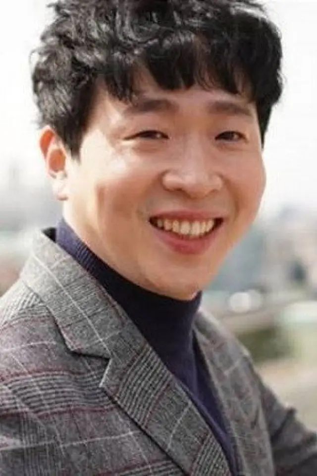 Фото  (Myung Suk-geun)