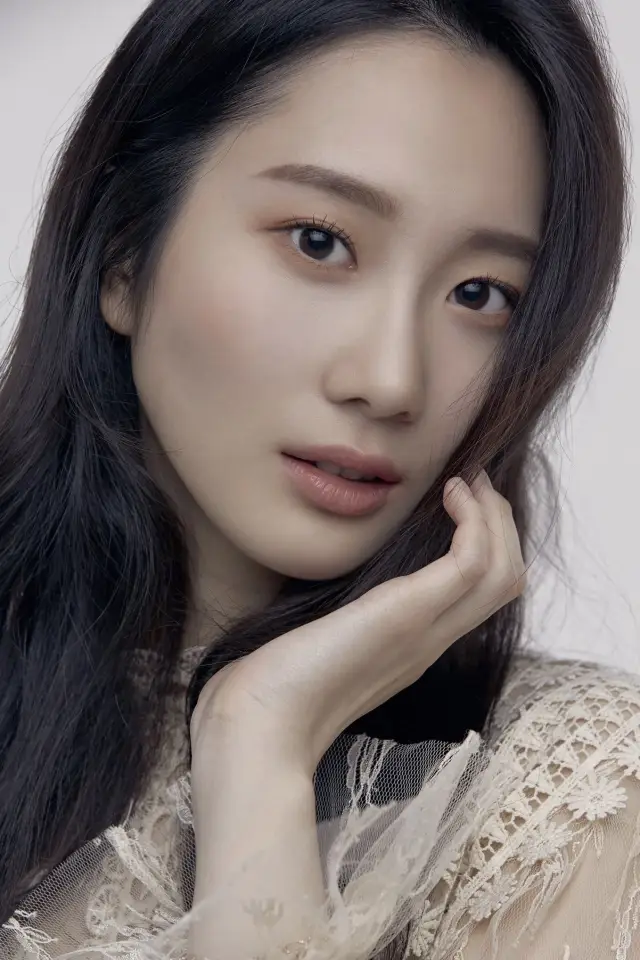 Фото  (Chae Seo-eun)