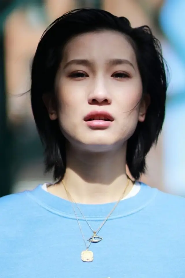 Фото Чжан Мэнъэр (Zhang Meng'er)