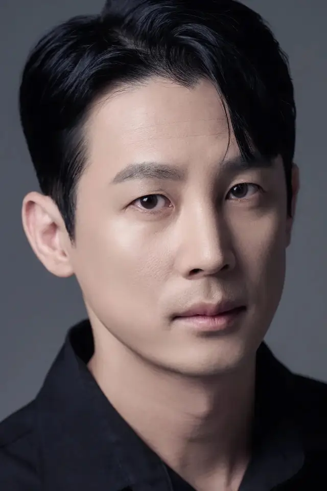Фото  (Joo Hee-joong)