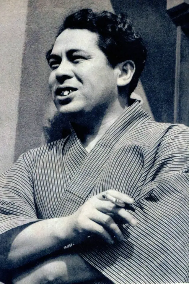 Фото Рюзо Кикусима (Ryūzō Kikushima)