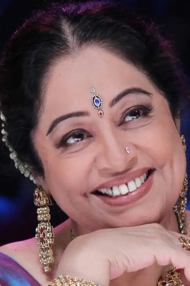 Фото Киррон Кхер (Kirron Kher)