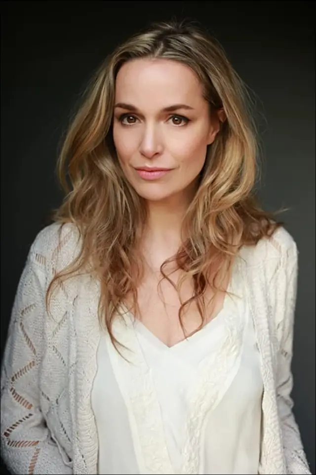 Фото Люси Браун (Lucy Brown)