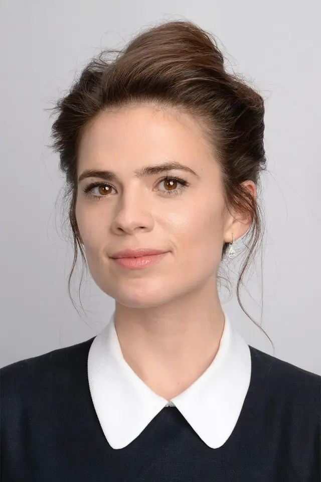 Фото Хейли Этвелл (Hayley Atwell)