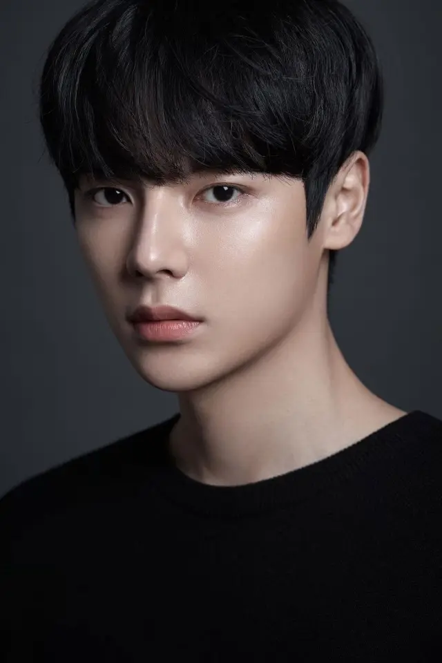 Фото  (Lee Sae-on)