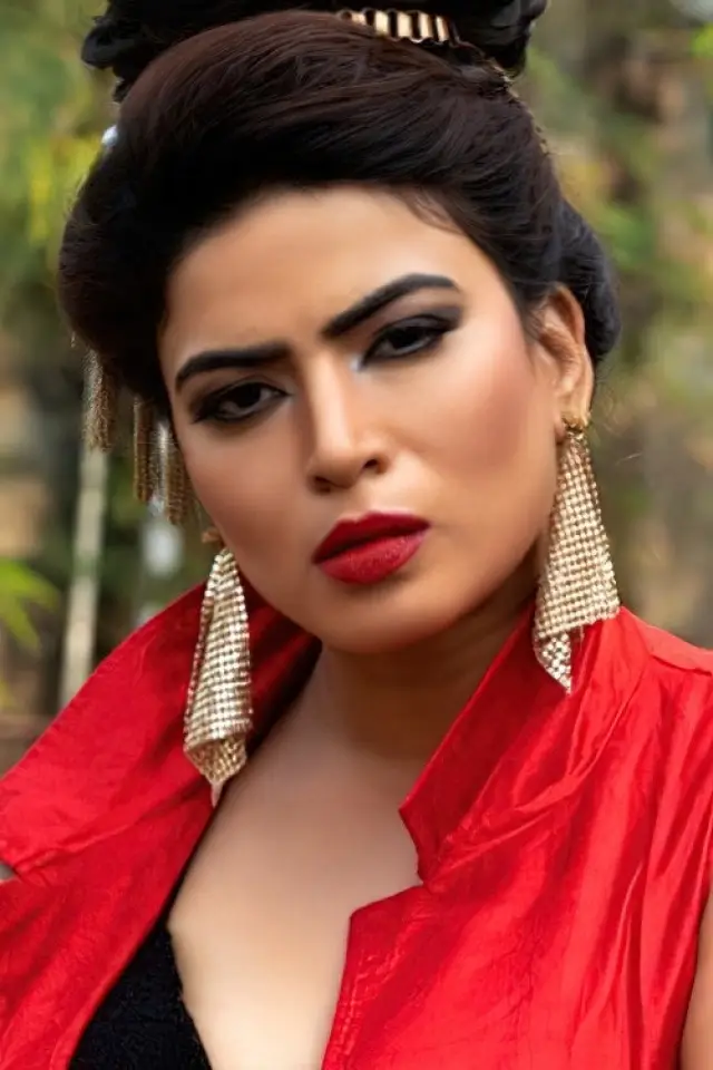 Фото  (Sonia Singh Rajput)