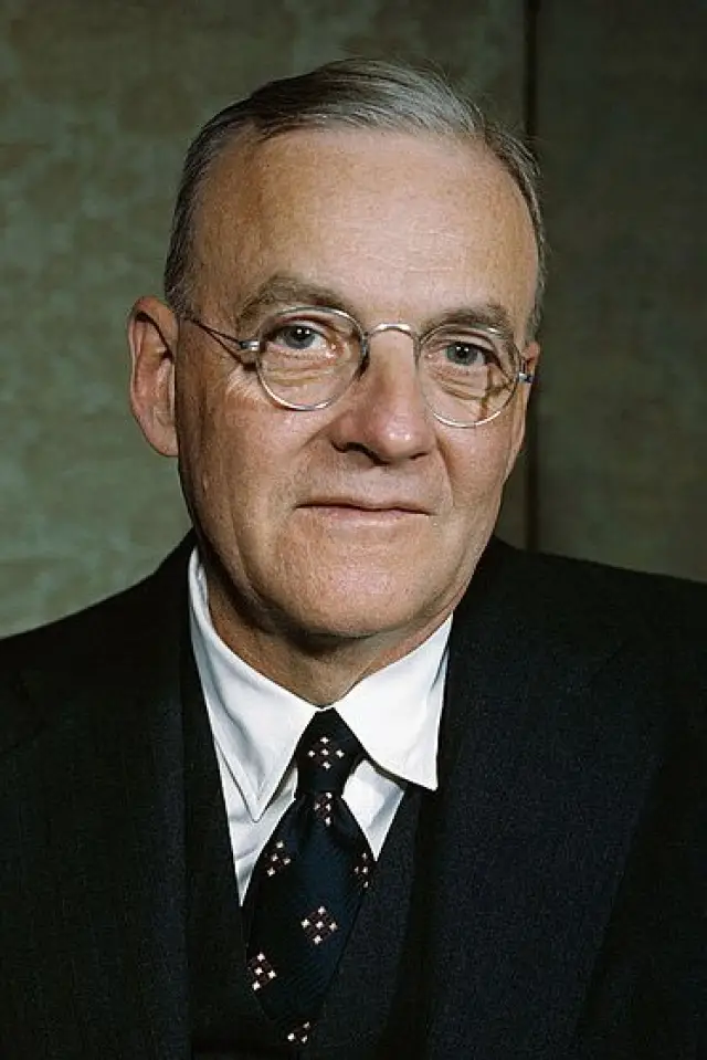 Фото  (John Foster Dulles)