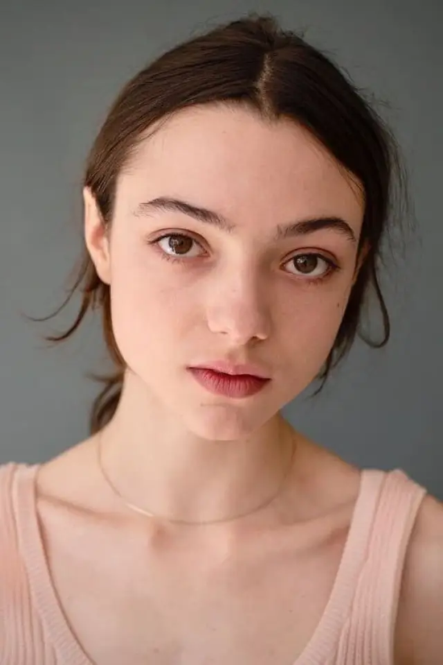 Фото Лили Макинерни (Lily McInerny)