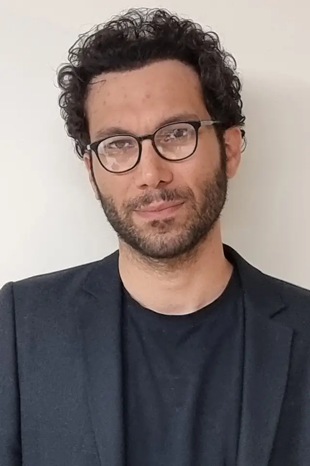 Фото  (Ali Behrad)