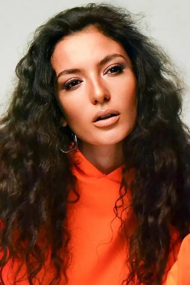 Фото Диляра Кязымова (Dilara Kazimova)