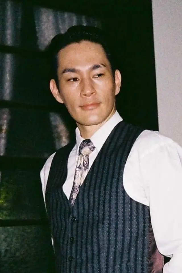 Фото  (Takashi Okamoto)