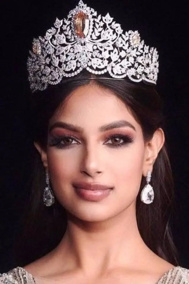 Фото  (Harnaaz Kaur Sandhu)