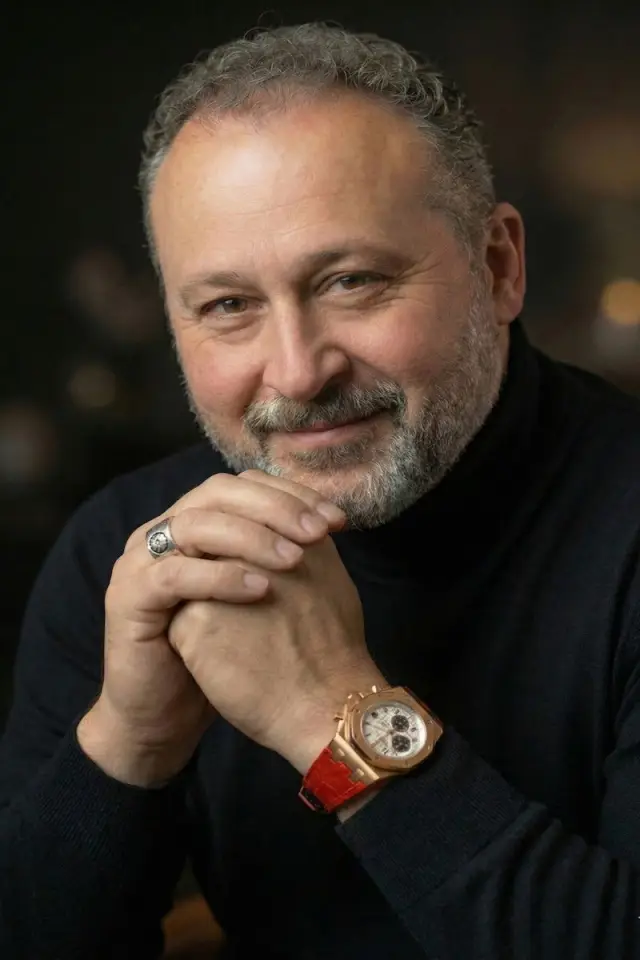 Фото  (Giuliano Papadia)