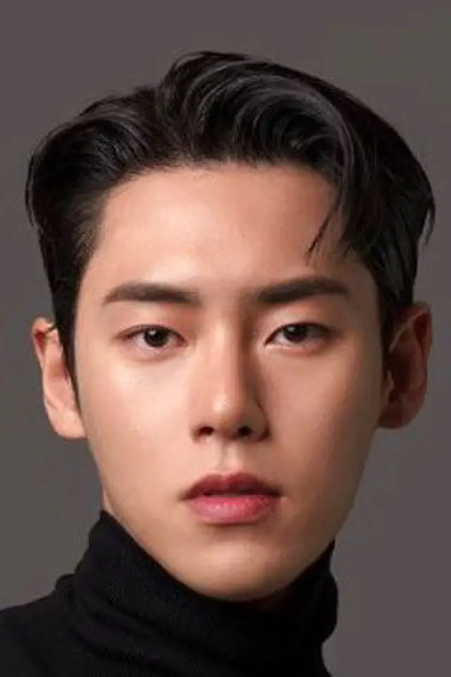 Фото  (Han Jung-wan)