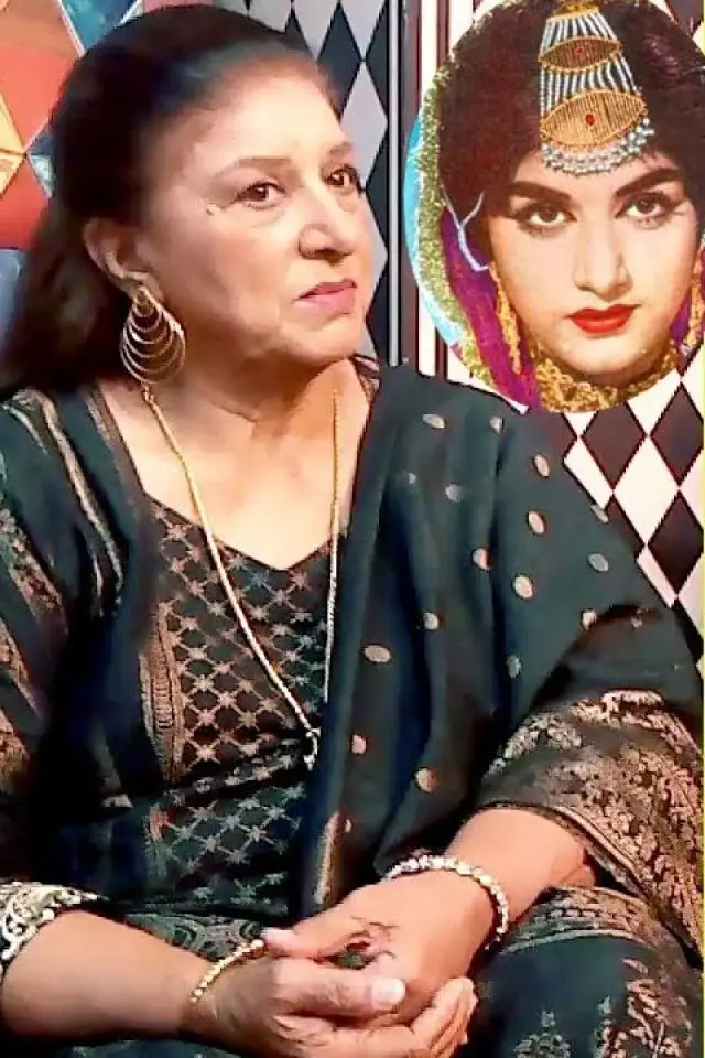 Фото Нагма Бегум (Naghma Begum)