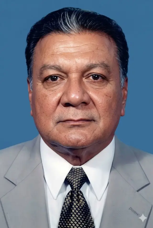 Фото  (Khalil Ullah Khan)