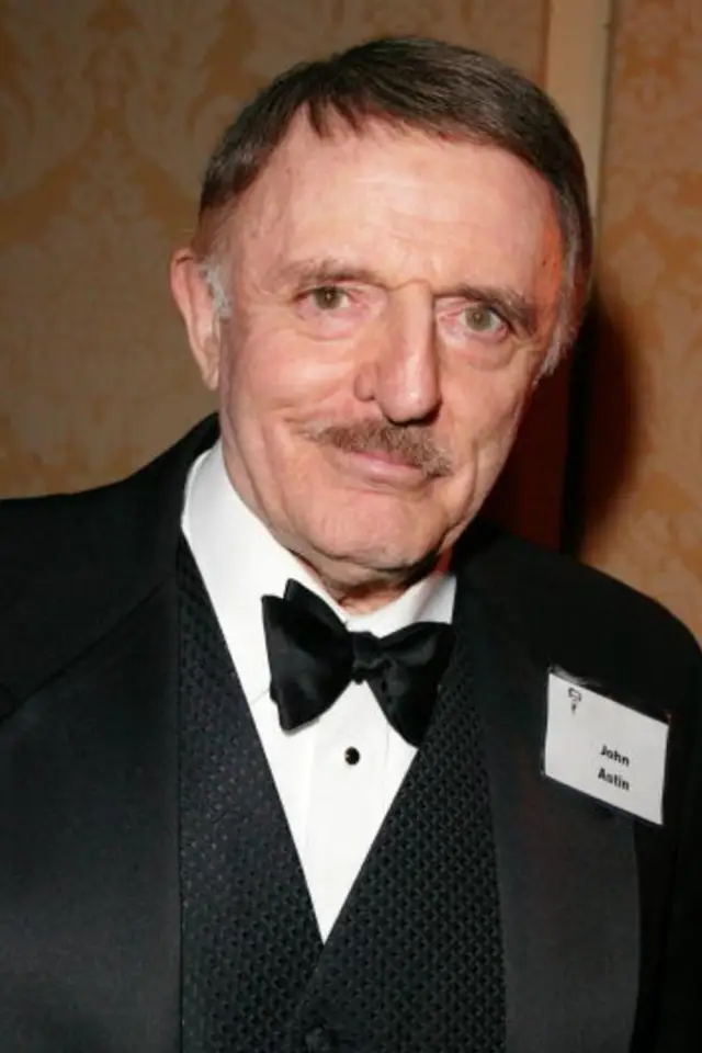 Фото Джон Эстин (John Astin)