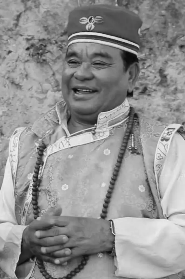Фото  (Jayananda Lama)