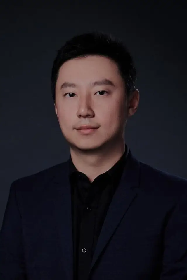 Фото  (Zhou Difei)