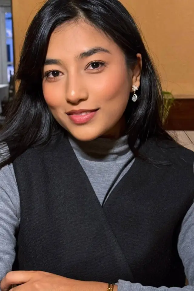 Фото  (Isha Thapa)