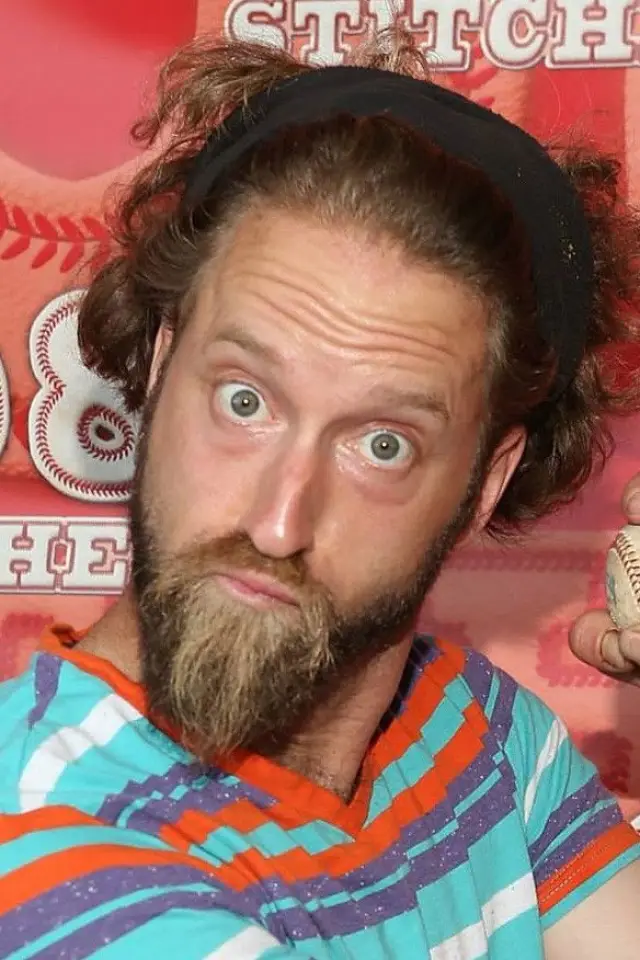 Фото  (Josh Blue)