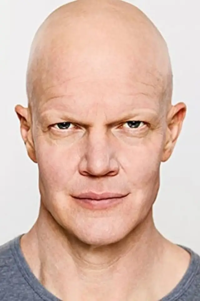 Фото Дерек Мирс (Derek Mears)