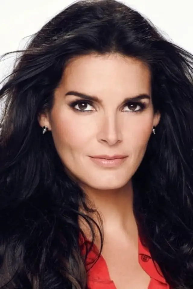 Фото Энджи Хармон (Angie Harmon)